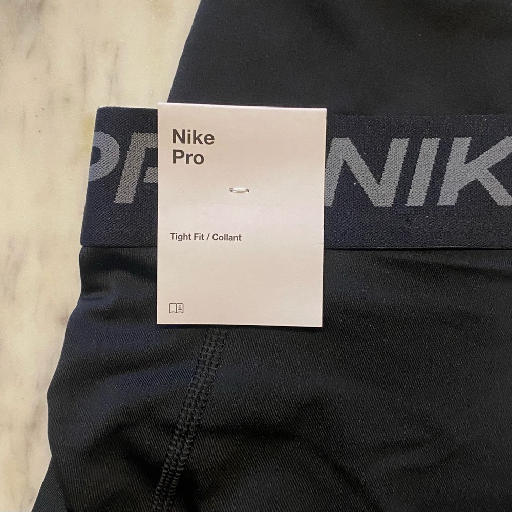 NWT Nike Pro Boys Large Training Cropped Tight - Picture 4 of 5